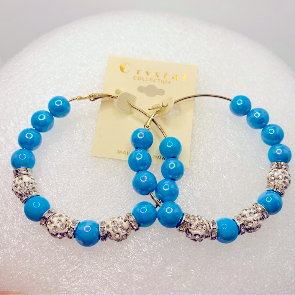 Earrings Beads And Crystals In Blue PiercedAdorable Very Light Weight 15$